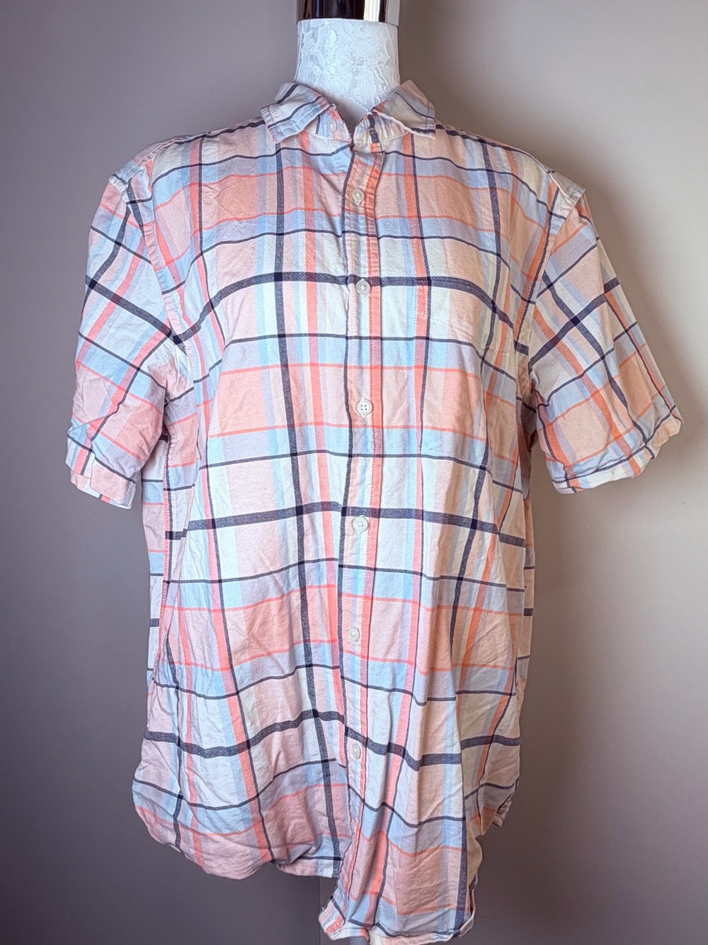 Men's Short-Sleeve Plaid Button-Up Shirt - Peach & Blue